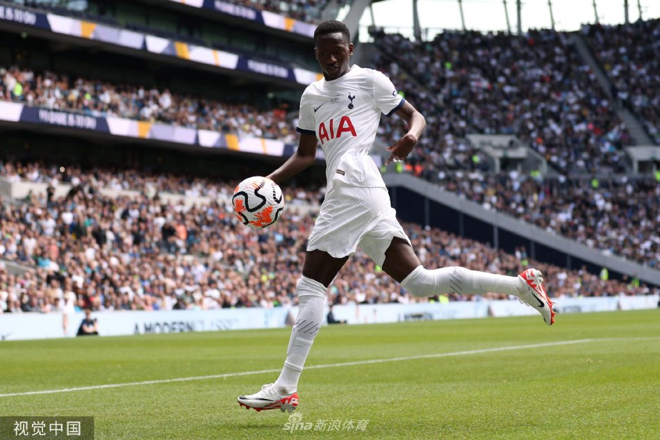 打出了一记 打出了一记