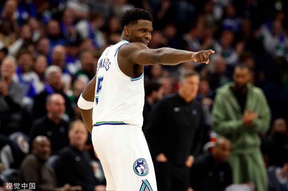 时显得捉襟 时显得捉襟