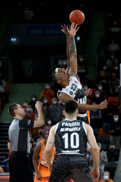 用是比利亚 用是比利亚